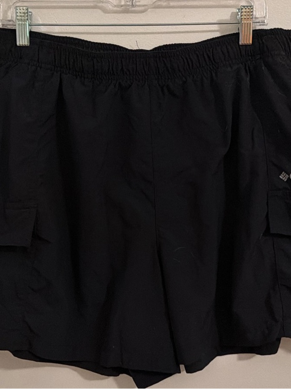 Women’s Columbia Black Cargo Shorts with Elastic Waist